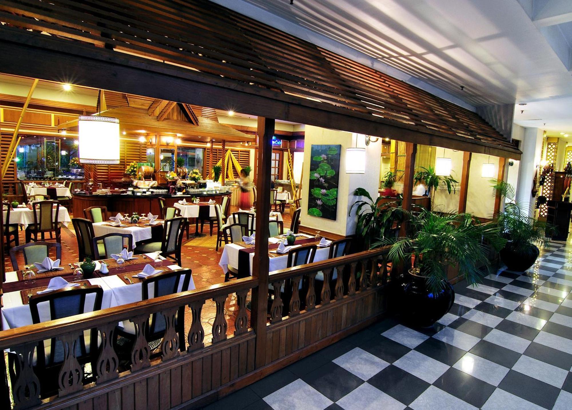 Summit Parkview Yangon Hotel Buitenkant foto