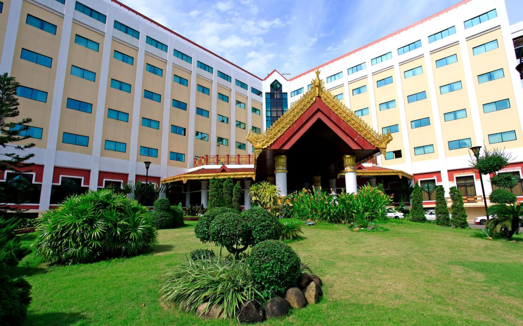 Summit Parkview Yangon Hotel Buitenkant foto