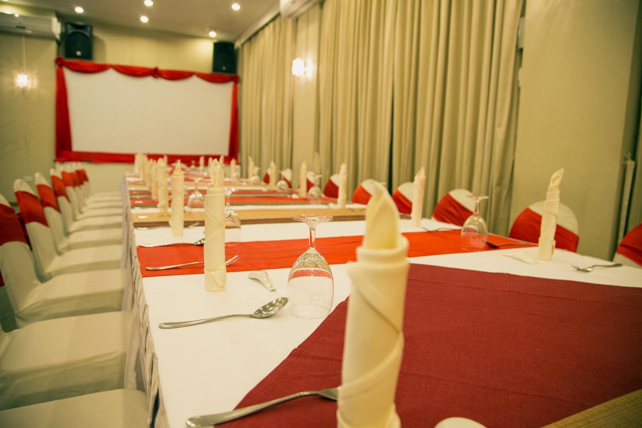Summit Parkview Yangon Hotel Buitenkant foto