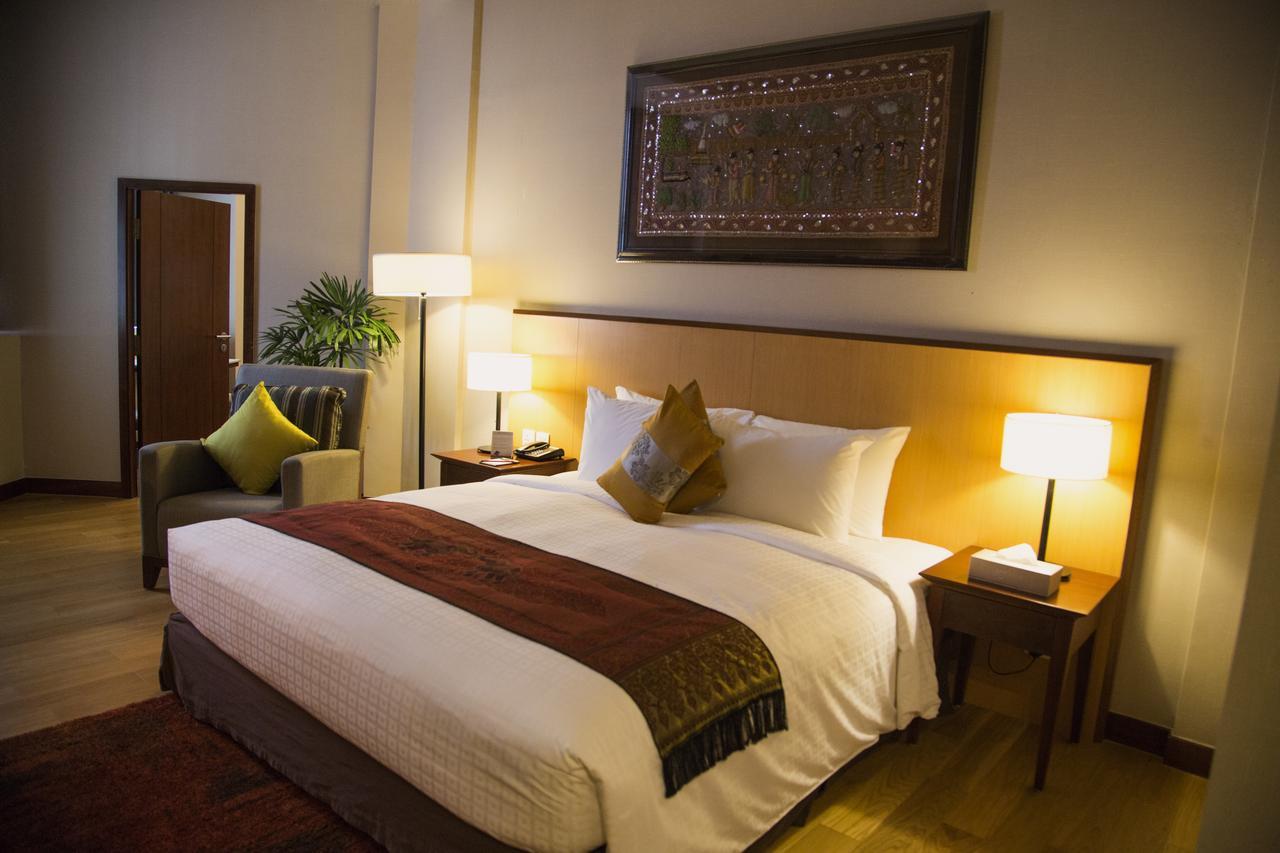 Summit Parkview Yangon Hotel Buitenkant foto