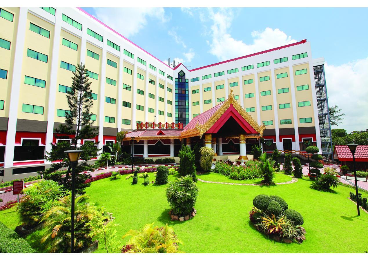 Summit Parkview Yangon Hotel Buitenkant foto