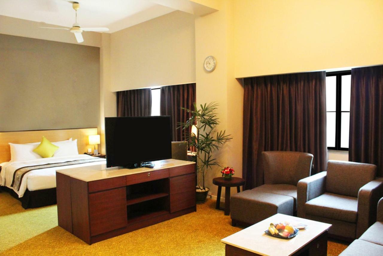 Summit Parkview Yangon Hotel Buitenkant foto